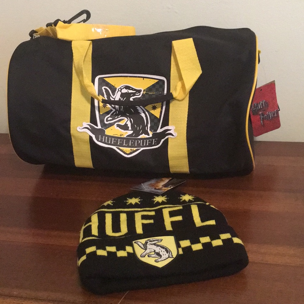 Harry Potter Hufflepuff Bundle Lootcrate Exclusive